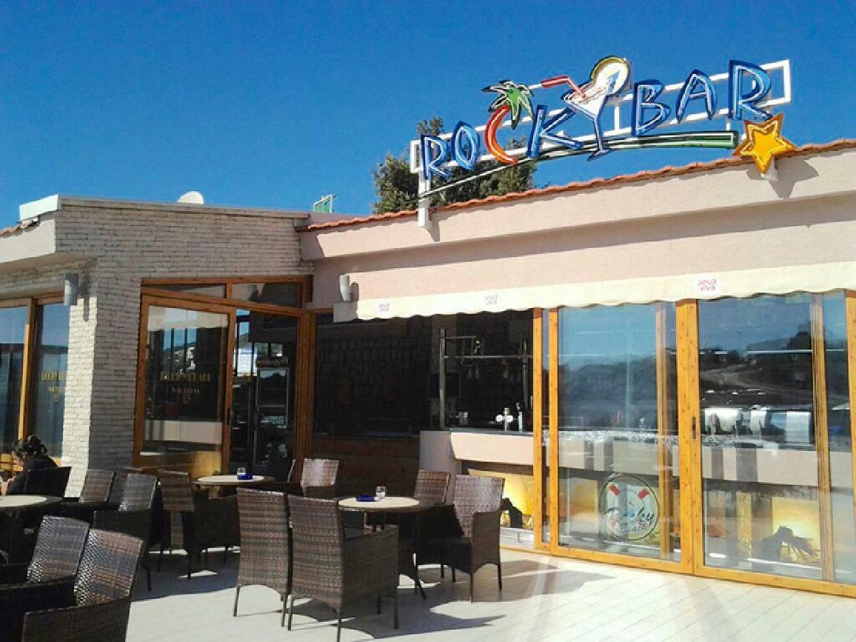 Villa Blanca Утеха Екстериор снимка